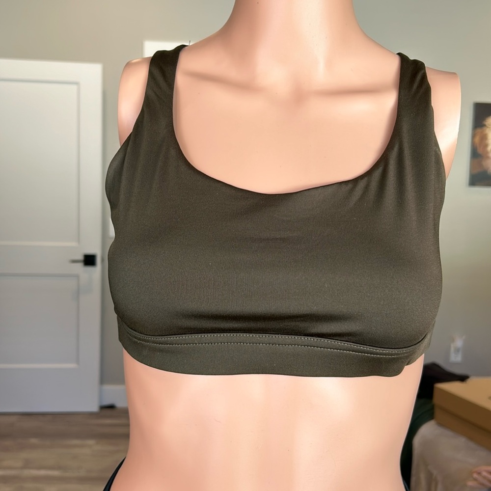Sports bra